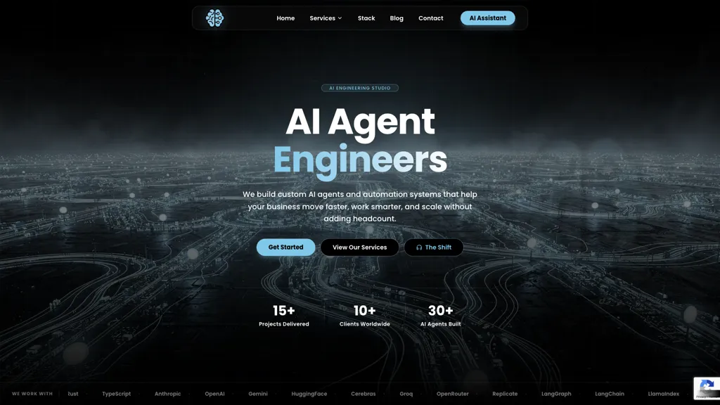AlphaCorp AI 官网截图